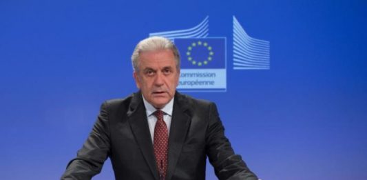 Dimitris Avramopoulos European Comission Syrian refugees