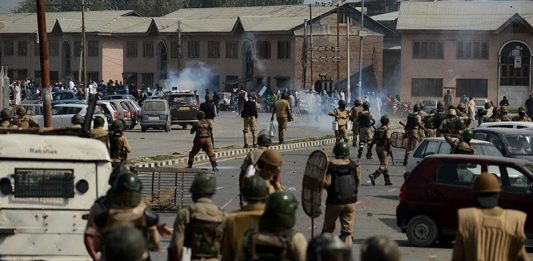 A clash between Kashmiri residents and Indian police