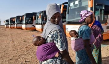 Nigerian refugee women with children