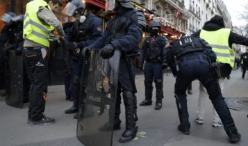 Police searching yellow vest protesters