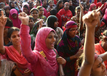 Bangladeshi garment workers protest