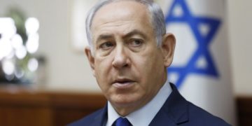 Prime Minister Benjamin Netanyahu attends the weekly cabinet meeting in Jerusalem on November 19, 2017