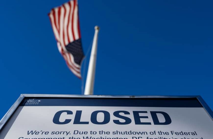 US Government Shutdown Could Lead to Recession [Study]