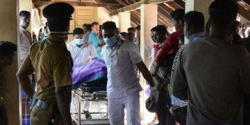 Hospital workers in Sri Lanka