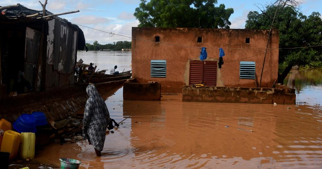 65 Killed, 330,000 Left Homeless in Niger Floods - The Globe Post