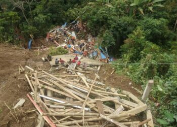 At least 20 people have been found dead after a landslide in central Indonesia, local authorities said